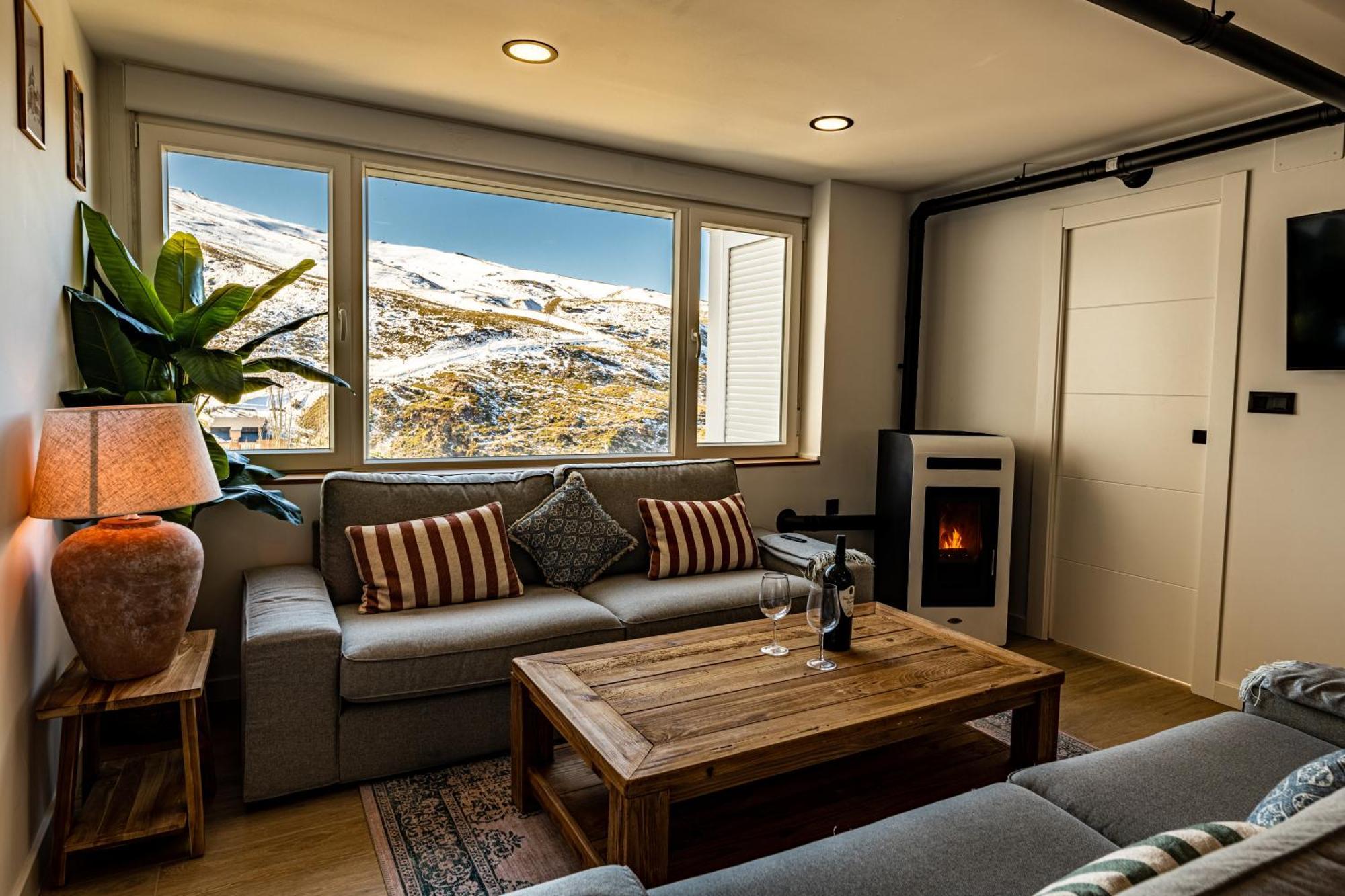 Luxury Refurnished Apartment With Private Parking Close To Ski Slopes Sierra Nevada Exterior foto